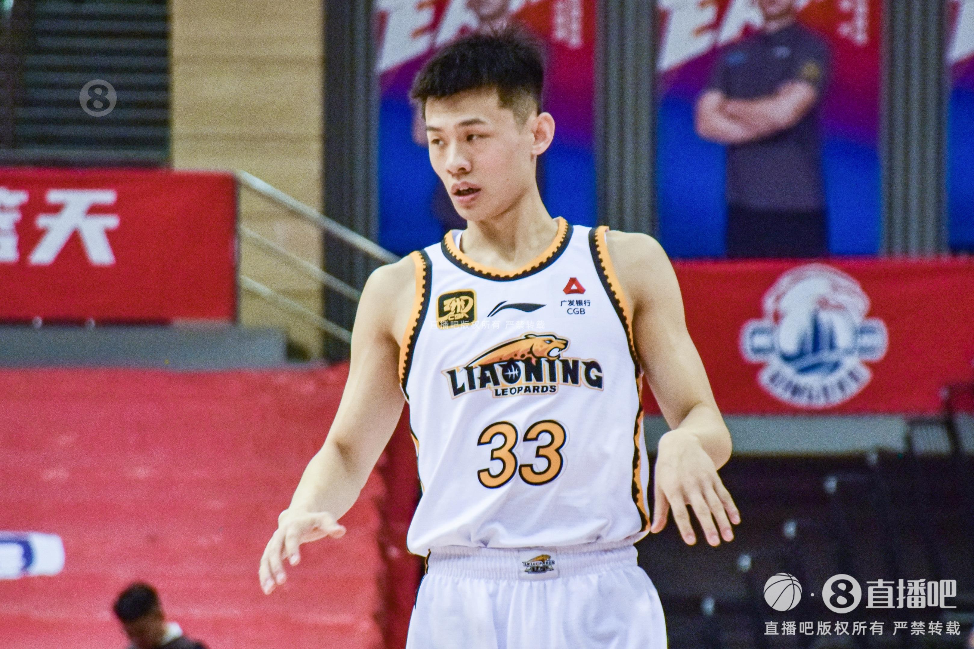 盡力了！王嵐嵚末節(jié)2記三分 全場18分鐘4中3拿到10分